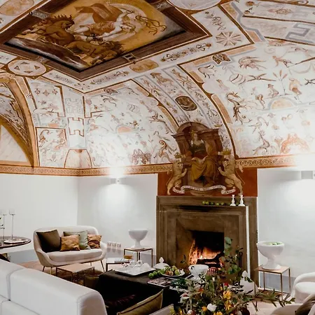 Castello Di Ramazzano - Tenute Aliani 팜스테이