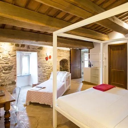 Castello Di Ramazzano - Tenute Aliani Séjour à la ferme Pérouse