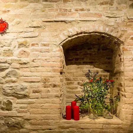 팜스테이 Castello Di Ramazzano - Tenute Aliani 페루자