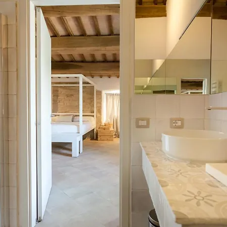 Agroturismo Castello Di Ramazzano - Tenute Aliani Perugia