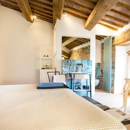Agroturismo Castello Di Ramazzano - Tenute Aliani