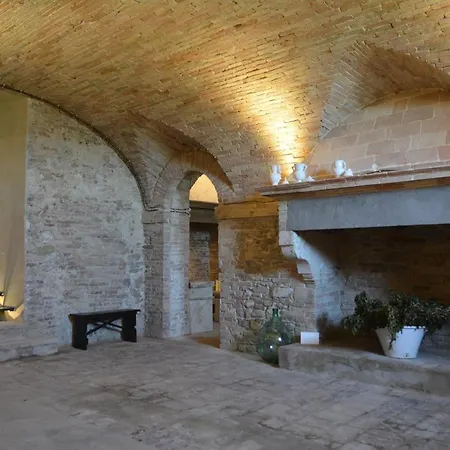 Agroturismo Castello Di Ramazzano - Tenute Aliani Perugia