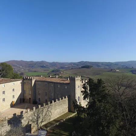 Vakantieboerderij Castello Di Ramazzano - Tenute Aliani Perugia