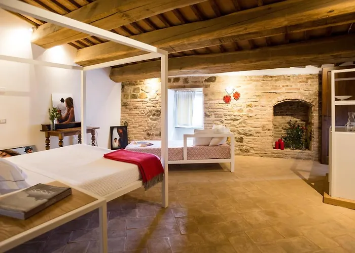 Castello Di Ramazzano - Tenute Aliani Alloggio per agriturismo