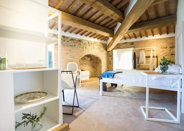 Alloggio per agriturismo Castello Di Ramazzano - Tenute Aliani