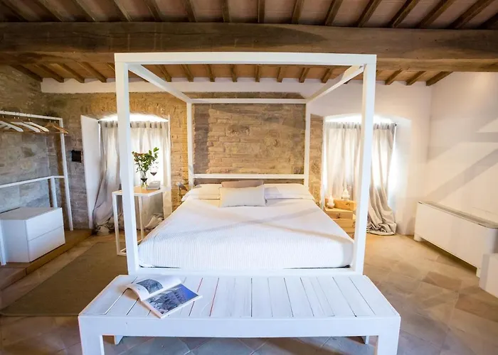 Castello Di Ramazzano - Tenute Aliani Alloggio per agriturismo *