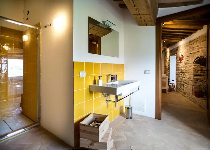 Castello Di Ramazzano - Tenute Aliani