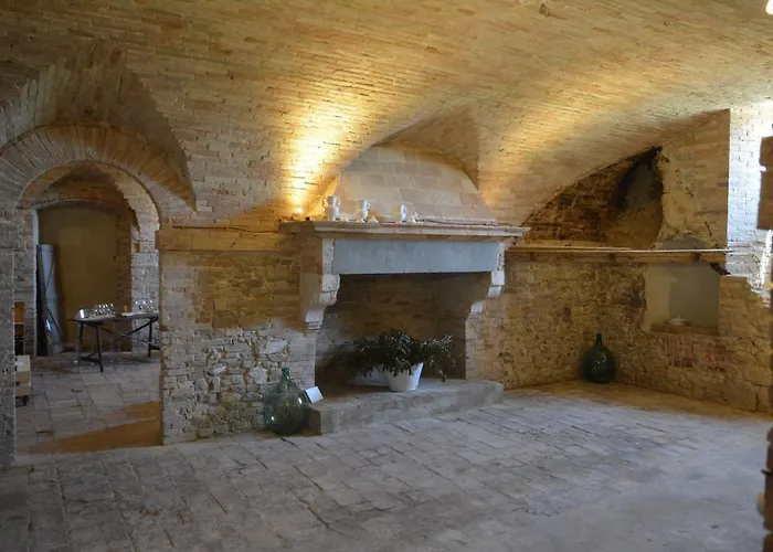 Castello Di Ramazzano - Tenute Aliani Alloggio per agriturismo *