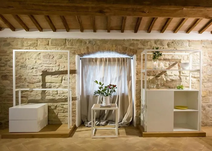 Castello Di Ramazzano - Tenute Aliani Perugia