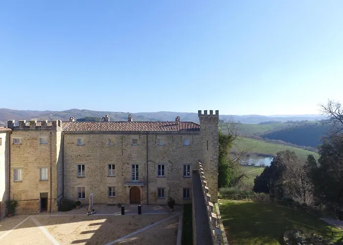 Castello Di Ramazzano - Tenute Aliani *